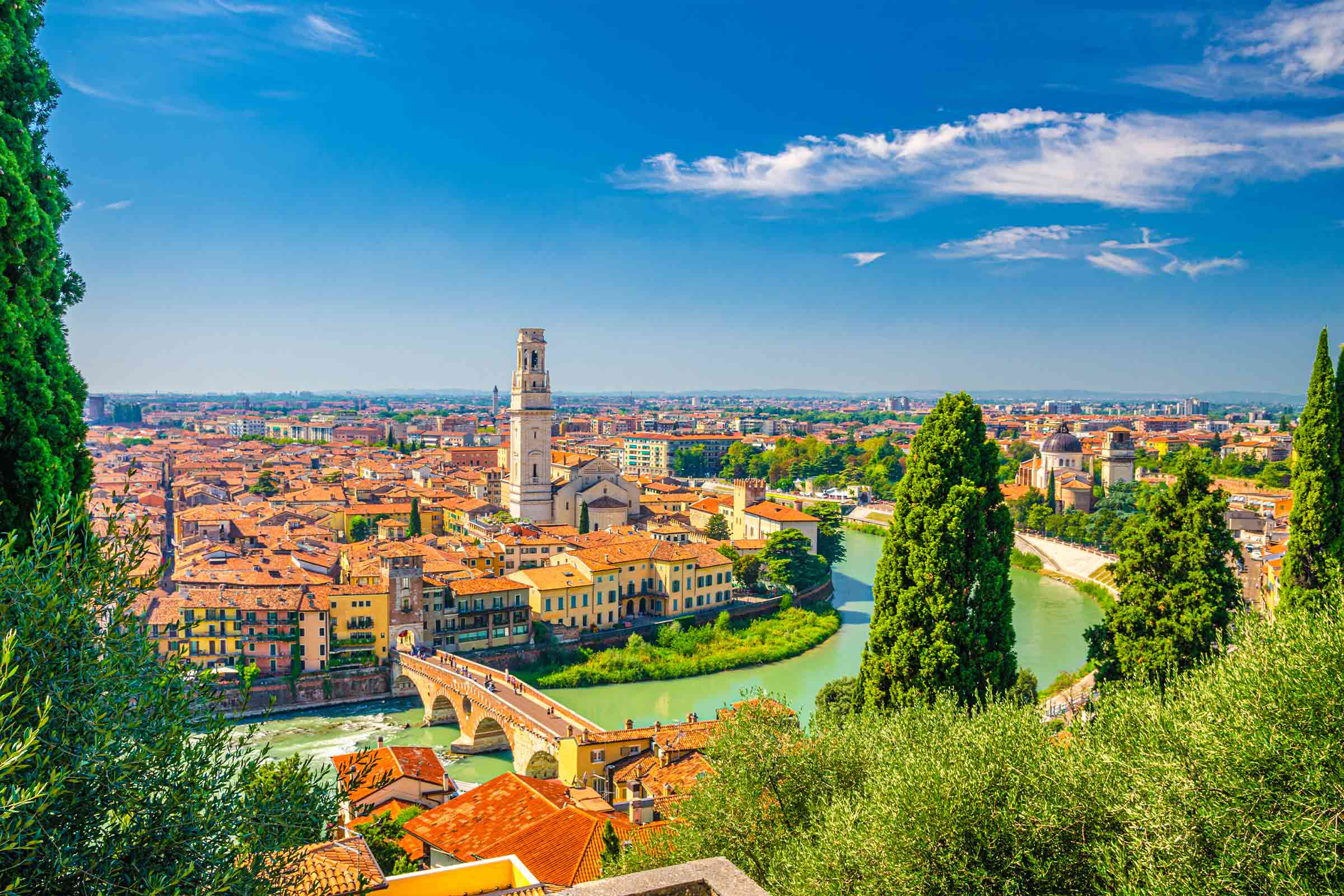 Servizio di personalizzazione biancheria per hotel e ristoranti a Verona